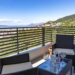 Apartman Ruzmarin J Parking Included *