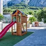 Ruzmarin J Parking Included Apartman