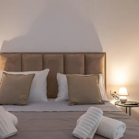 Ruzmarin J Parking Included Apartman *