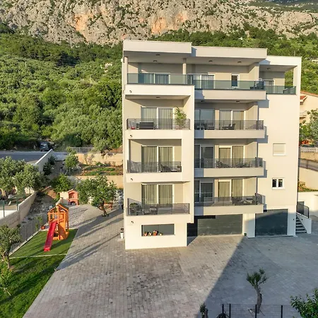 Apartman Ruzmarin J Parking Included