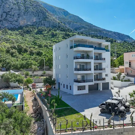 Apartment Ruzmarin J *